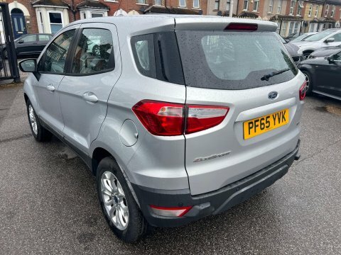 Ford Ecosport Hatchback  #3