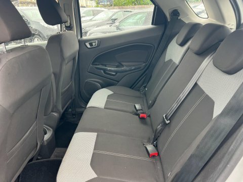 Ford Ecosport Hatchback  #25