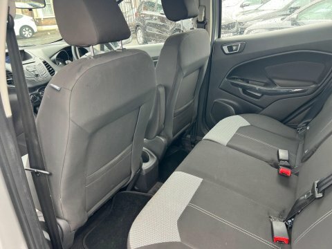 Ford Ecosport Hatchback  #24