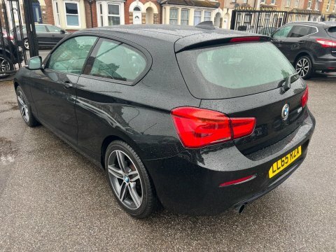 BMW 1 Series 1.5 118I Sport Black #3