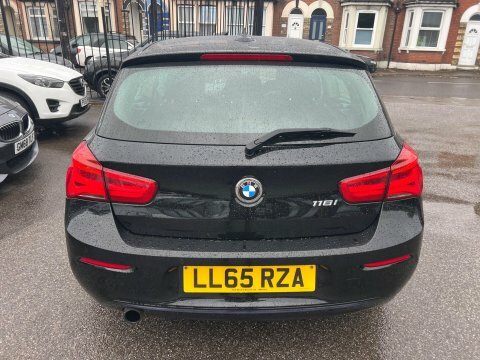 BMW 1 Series 1.5 118I Sport Black #4