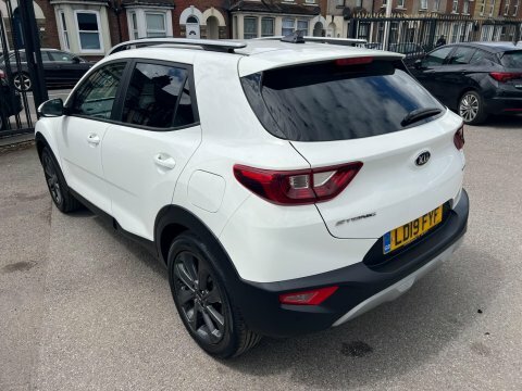 Kia Stonic 1.0 T-gdi 3 White #3