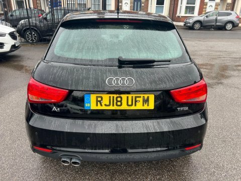 Audi A1 1.4 Tfsi Sport Black #4