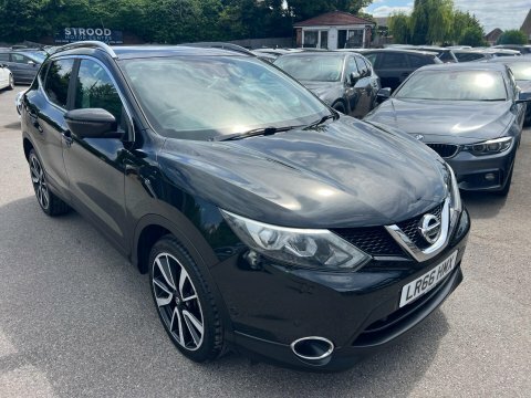 Nissan Qashqai 1.2 Dig-t Tekna LR66HMX Black