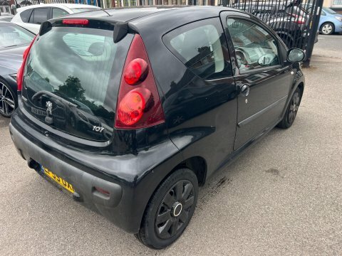 Peugeot 107 1.0 12V Urban Black #5