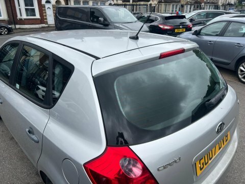 Kia Ceed Sr Black #14