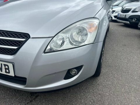Kia Ceed Sr Black #10