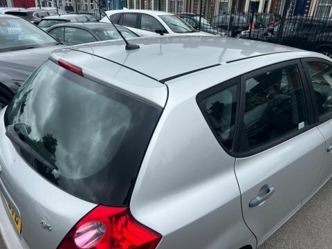 Kia Ceed Sr Black #13