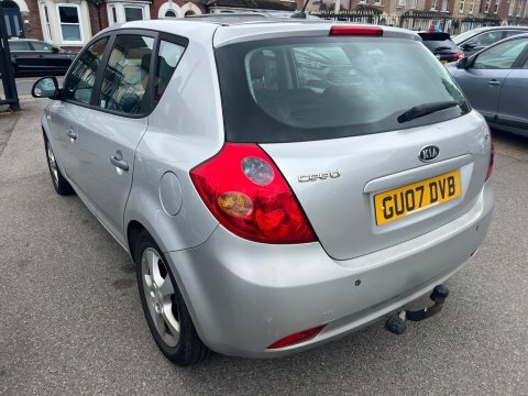 Kia Ceed 1.6 Gs Silver #3