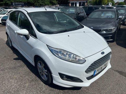 Ford Fiesta 1.0T Ecoboost Zetec FE16PSU White
