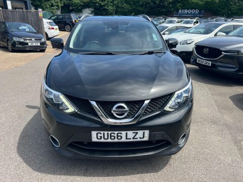 Nissan Qashqai 1.2 Dig-t N-connecta GU66LZJ Black #2