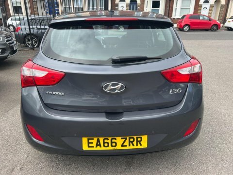 Hyundai I30 1.4 Blue Drive Grey #4