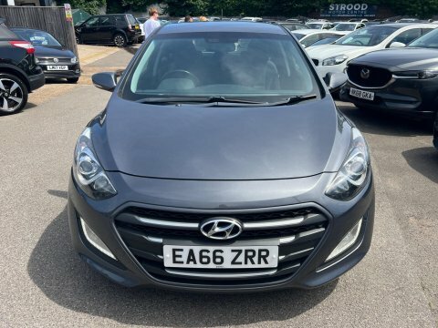 Hyundai I30 1.4 Blue Drive Grey #2