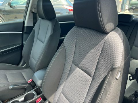 Hyundai I30 Active Blue Drive Silver #24