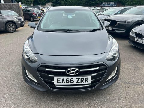Hyundai I30 1.4 Blue Drive Grey #2