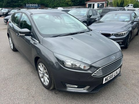 Ford Focus 1.0T Ecoboost Titanium MC66LHJ Grey