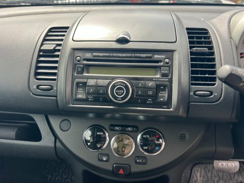 Nissan Note Hatchback 1.6 16V N-tec 2011 Red #19
