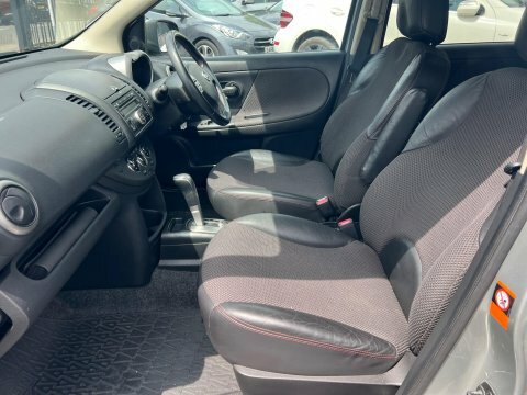 Nissan Note Hatchback 1.6 16V N-tec 2011 Red #14