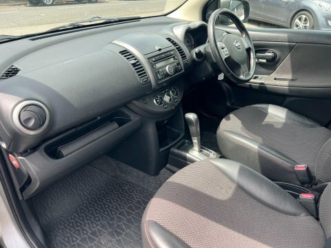 Nissan Note Hatchback 1.6 16V N-tec 2011 Red #13