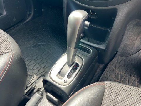 Nissan Note Hatchback 1.6 16V N-tec 2011 Red #20