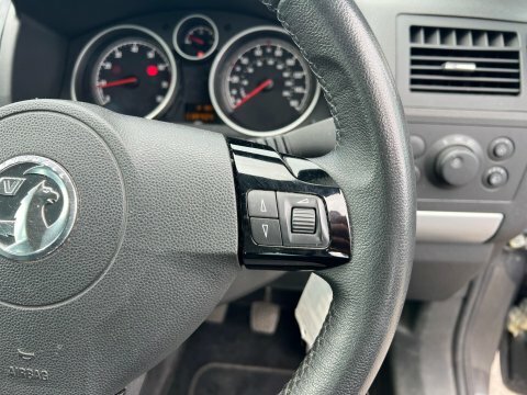 Vauxhall Zafira Sri Silver #20
