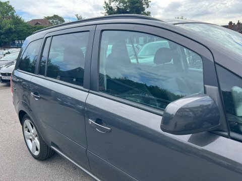 Vauxhall Zafira Sri Silver #13