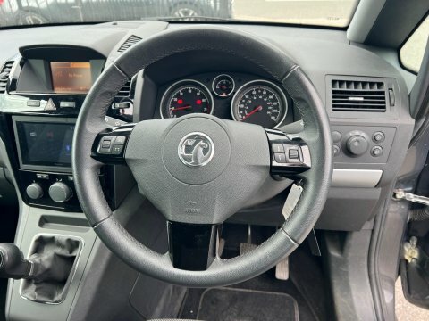 Vauxhall Zafira Sri Silver #18