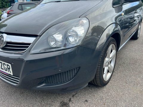 Vauxhall Zafira Sri Silver #9