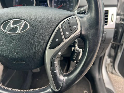 Hyundai I30 Crdi Se Nav Silver #19