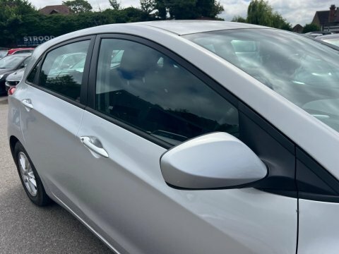 Hyundai I30 Crdi Se Nav Silver #12