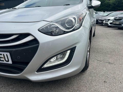 Hyundai I30 Crdi Se Nav Silver #9