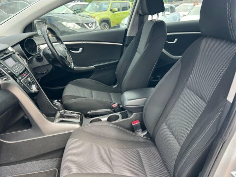Hyundai I30 Crdi Se Nav Silver #21
