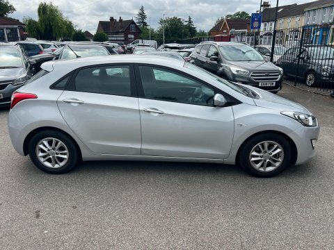 Hyundai I30 1.6 Active Silver #6