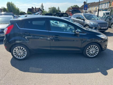 Ford Fiesta 1.0T Ecoboost Titanium DK15LNG Black #6