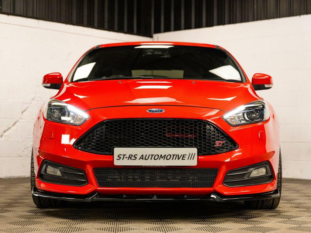 Ford Focus 2.0T Ecoboost St-3 Euro 6 Ss FJ16UXG Red #2