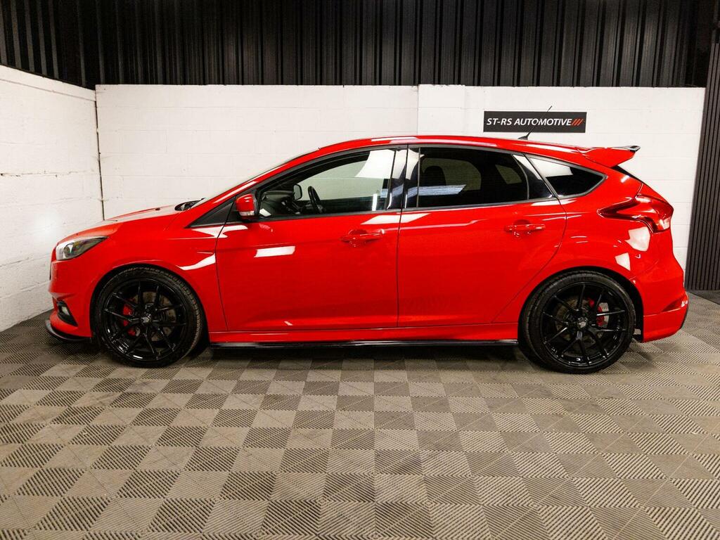 Ford Focus 2.0T Ecoboost St-3 Euro 6 Ss FJ16UXG Red #4