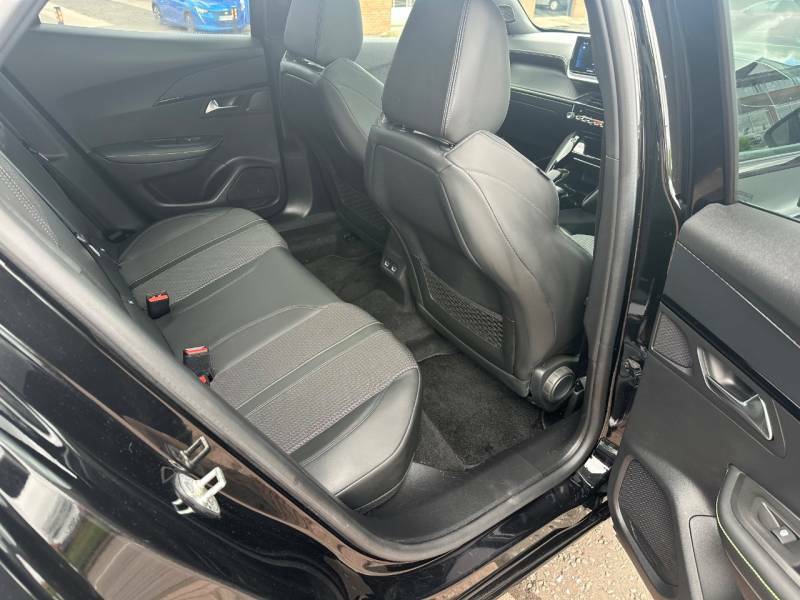 Peugeot 2008 Gt Line 1.2 Puretech 130 Eat8 - 2020 2 Black #3