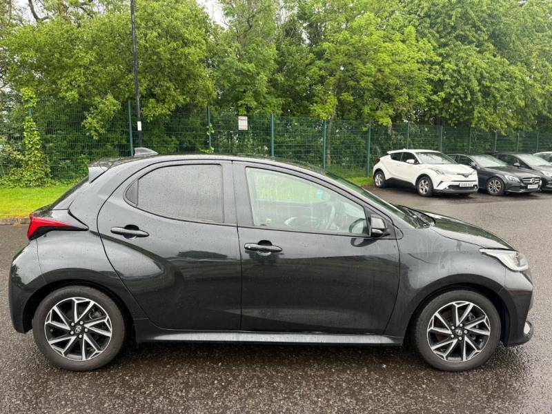 Toyota Yaris Design 1.5 Hybrid Cvt - 2023 23 SY23WNU Black #5