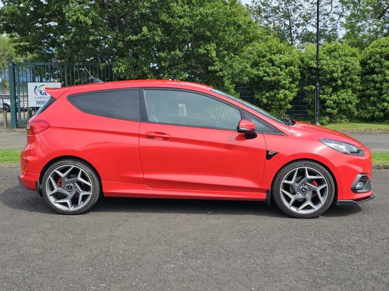 Ford Fiesta St-3 1.5 Ecoboost - 2019 19 SO19VOD Red #3