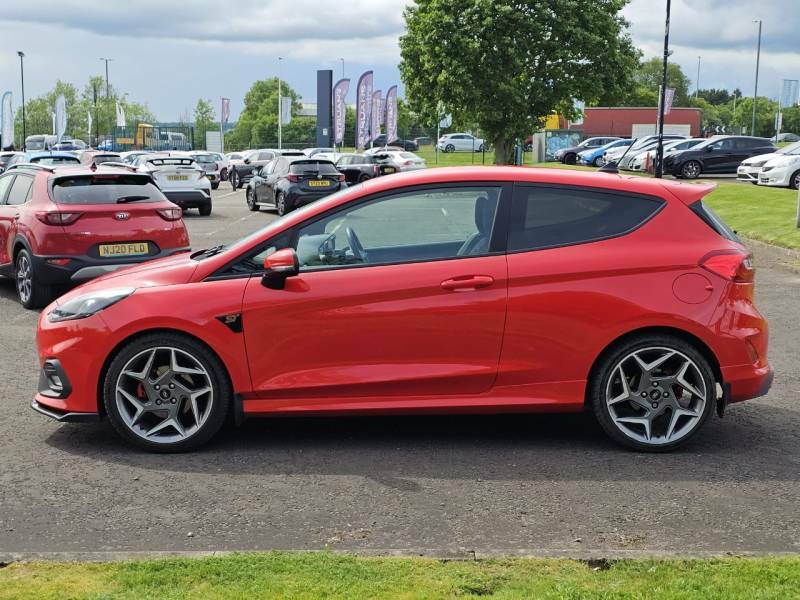 Ford Fiesta St-3 1.5 Ecoboost - 2019 19 SO19VOD Red #4
