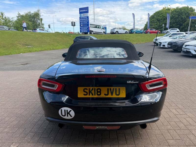Fiat 124 Spider Lusso 1.4 Multiair - 2018 18 Black #3