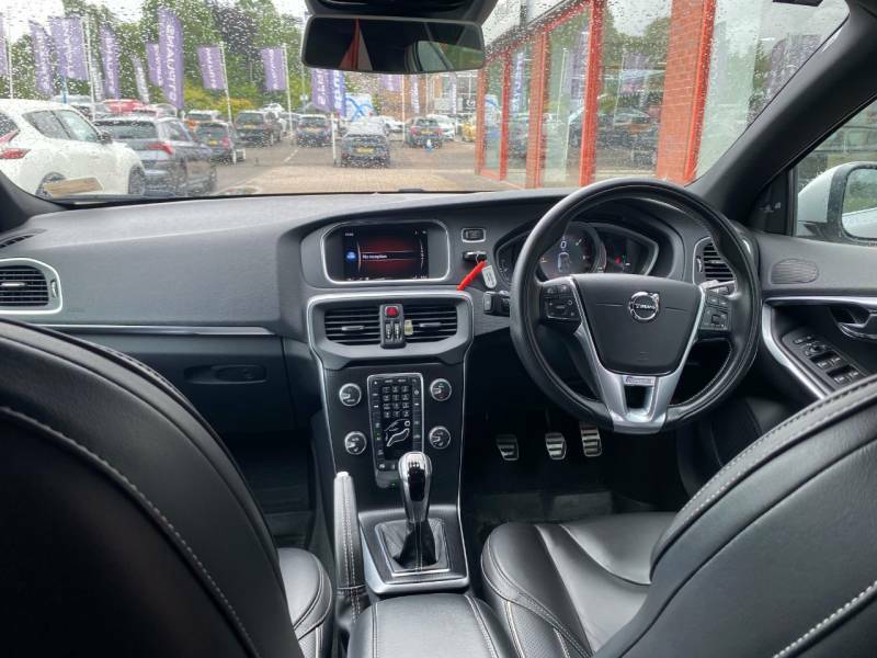 Volvo V40 Hatchback 2.0 T2 Momentum Nav Plus Euro 6 Ss Silver #9