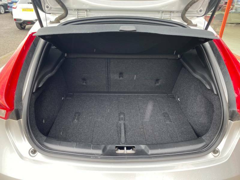 Volvo V40 Hatchback 2.0 T2 Momentum Nav Plus Euro 6 Ss Silver #7