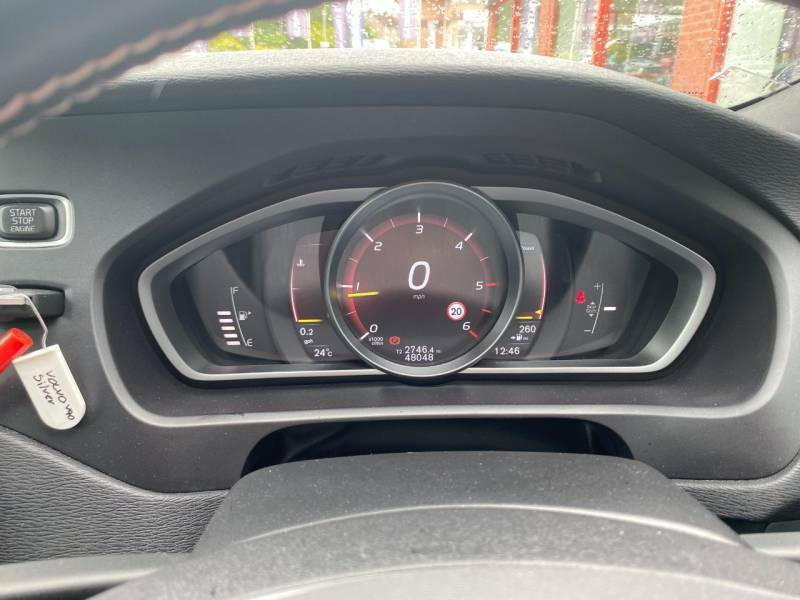 Volvo V40 Hatchback 2.0 T2 Momentum Nav Plus Euro 6 Ss Silver #13