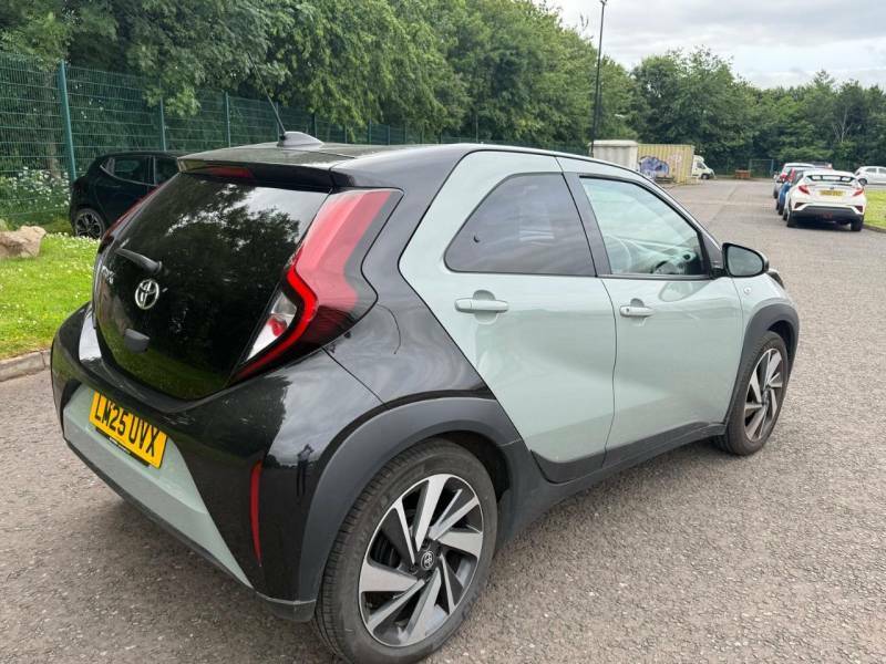 Toyota Aygo X Edge 1.0 Vvt-i Green #6