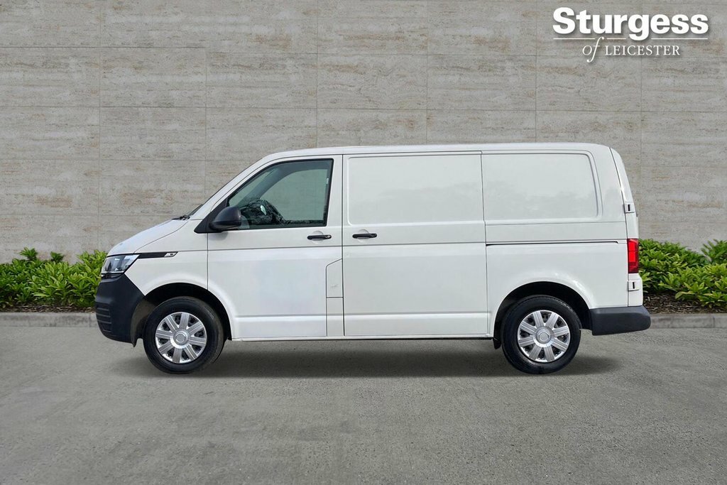 Volkswagen Transporter 2L Startline GJ71UOX White #4