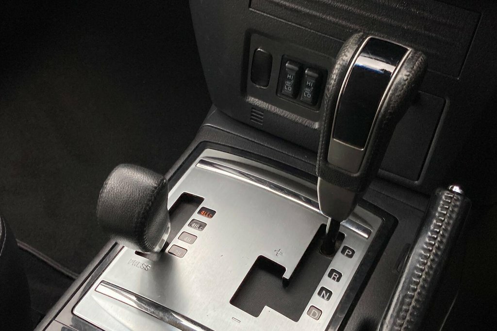 Mitsubishi Shogun 3.2L Di-d Barbarian 187 Bhp Black #17