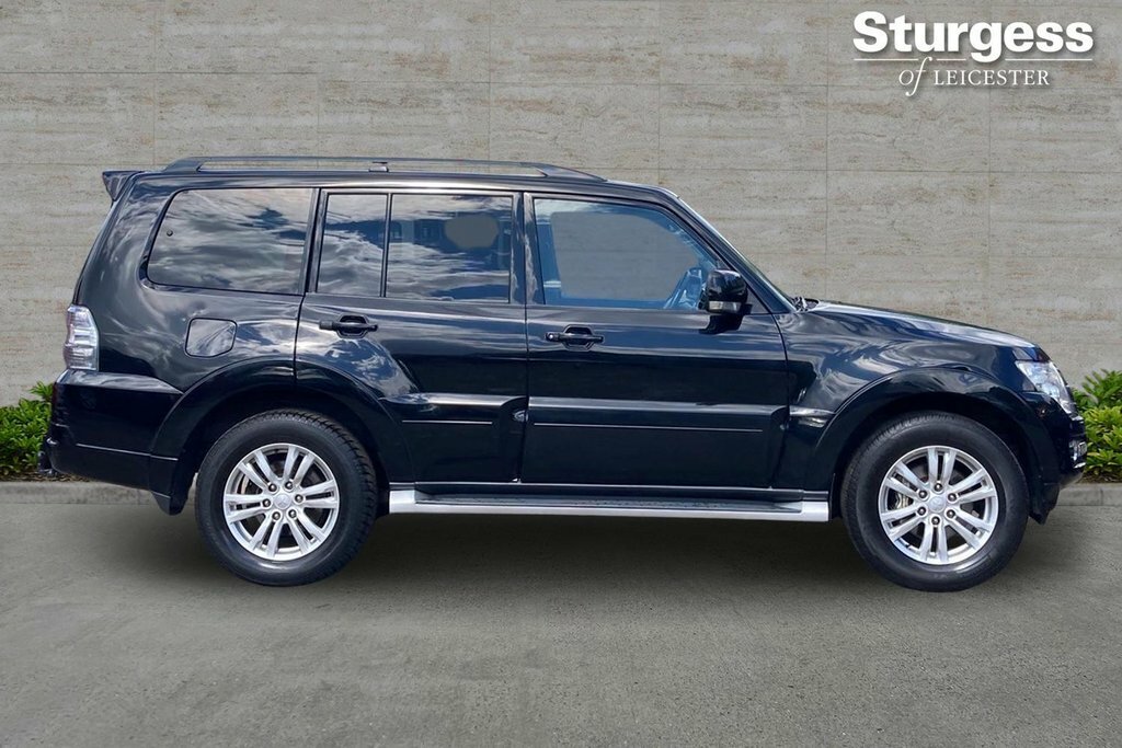 Mitsubishi Shogun 3.2L Di-d Barbarian 187 Bhp Black #8