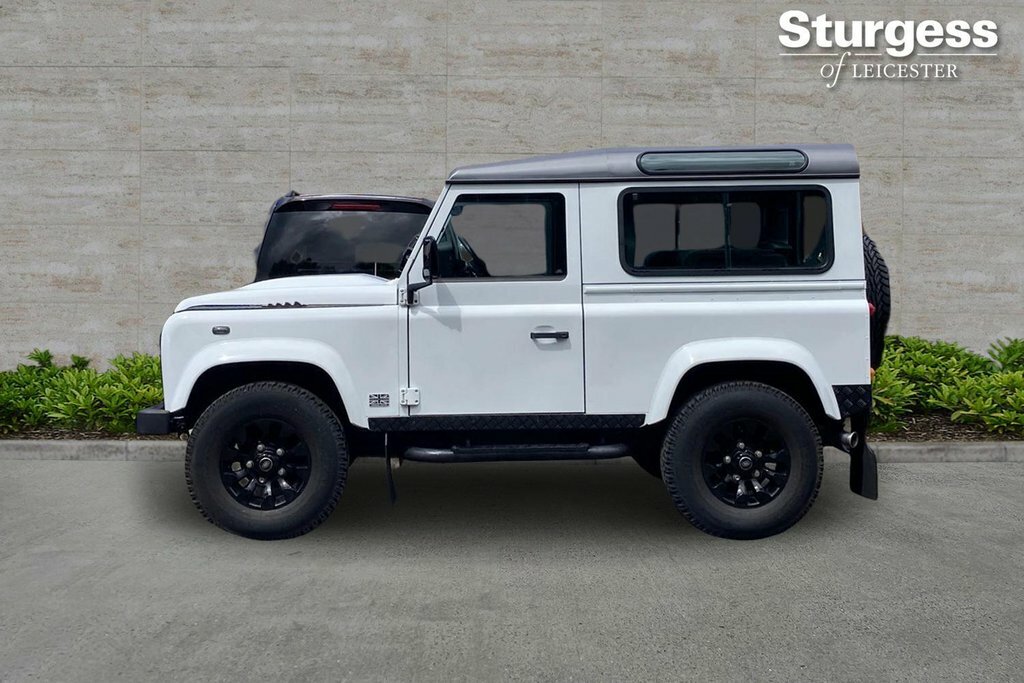 Land Rover Defender 90 2.2L Xs White #4