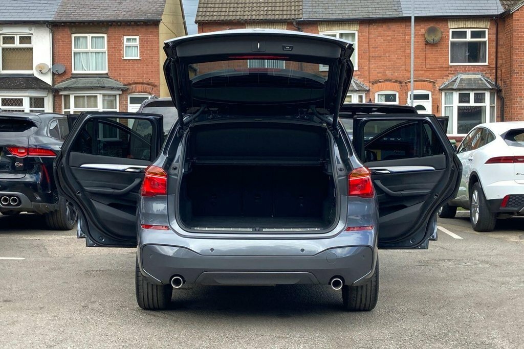 BMW X1 2.0 20D Sport Black #29